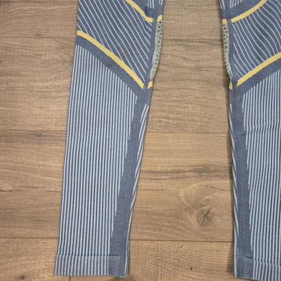 NWOT Fabletics Madeline Petsch Collection High Waisted Mesh Knees Size XS - Picture 9 of 16